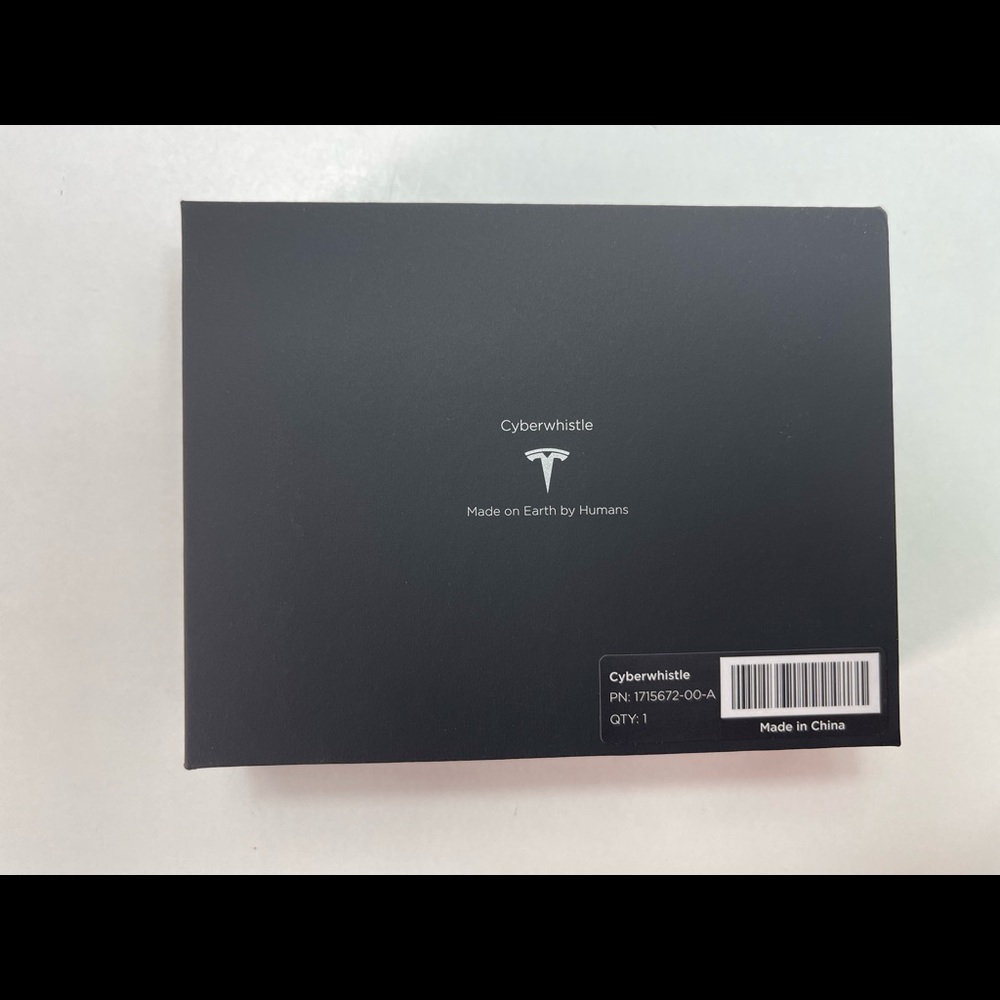 Tesla Limited Edition Cybertruck‎ Cyberwhistle - Picture 7 of 8